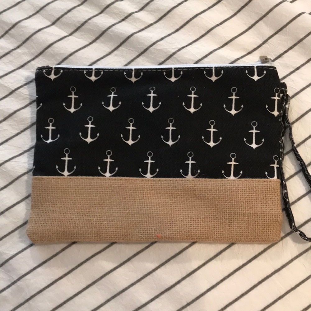 Anchor pouch/wristlet!
